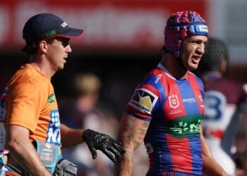 South Sydney Rabbitohs urge NRL to take action on Roosters for scoreboard stunt