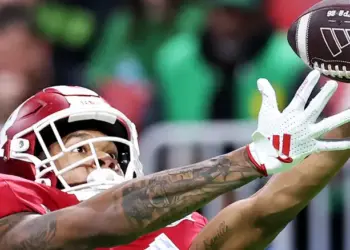 Raiders Sign Towering 24-Year-Old WR to Contract