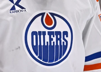 What Is Stan Bowman Thinking? Oilers’ New Signing Has Everyone Arguing