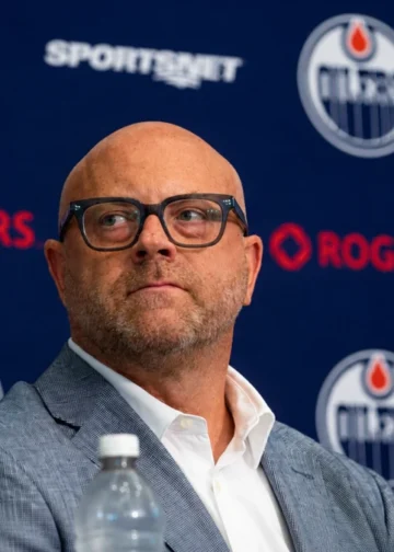 New Stan Bowman Rumor Has Fans Bracing for the Worst
