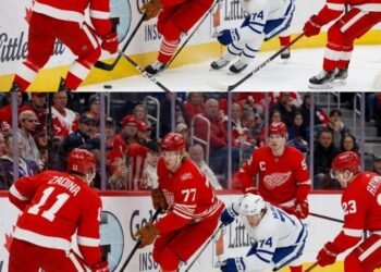 Handling of Simon Edvinsson’s Contract is Criticized by Red Wings